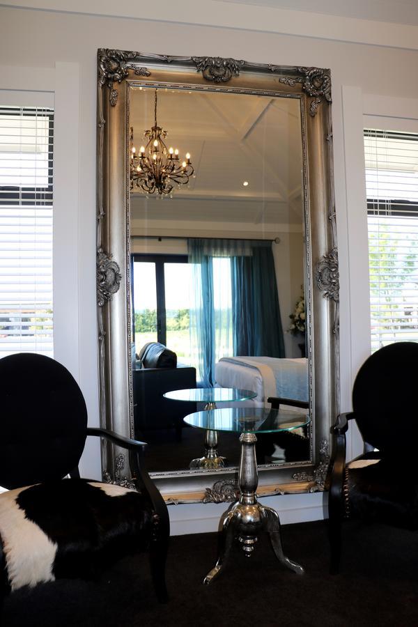 คัลดีน ลักชัวรี แอคคอมมอเดชั่น Hotel เนเปียร์ ภายนอก รูปภาพ